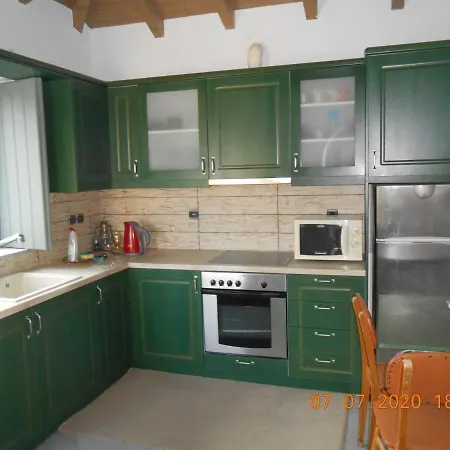 Lakonian Appartement *